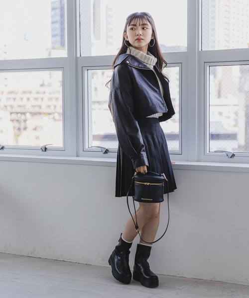 repipi armario(レピピ アルマリオ)の「ケーブルショートニット(ニット/セーター・キッズ・ブラック/ベージュ/イエロー・LARGE/MEDIUM)」の8枚目の写真