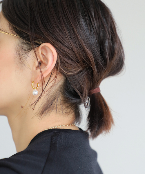 Deuxieme Classe（ドゥーズィエムクラス）の「Magnifique azur パール ピアス（両耳）（ピアス（両耳用）・レディース・ゴールド・FREE）」の2枚目の写真