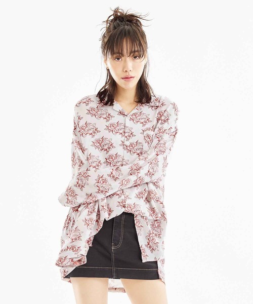 X-girl(エックスガール)の「TATOO PATTERN L/S SHIRT(シャツ/ブラウス・レディース・オフホワイト/ブラック・S/M)」の2枚目の写真