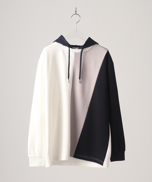 tk.TAKEO KIKUCHI（ティーケータケオキクチ）の「◆L&Sアシンメトリーフーディ（パーカー・メンズ・ホワイト系5/ベージュ系4/ダークグリーン系4・01/02/03/04）」の2枚目の写真