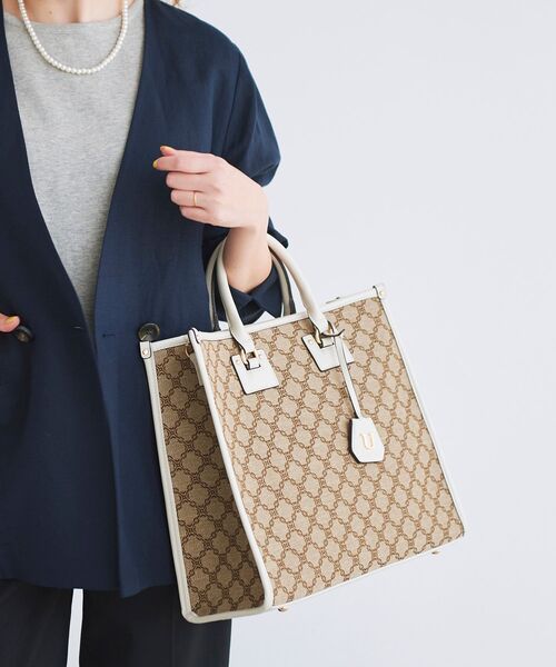 le.coeur blanc（ルクールブラン）の「ジャガードアングルトート（トートバッグ・レディース・ブラウン系その他3/ブルー系その他4/ブラック系その他/ホワイト系その他・FREE）」の2枚目の写真