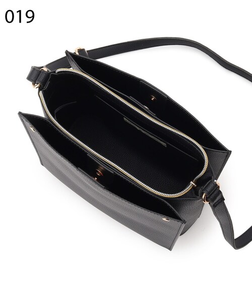 SHOO・LA・RUE（シューラルー）の「◆スクエアポケットショルダーバッグ（ショルダーバッグ・レディース・アイボリー/ブラック/グレー/ブルー・00）」の10枚目の写真