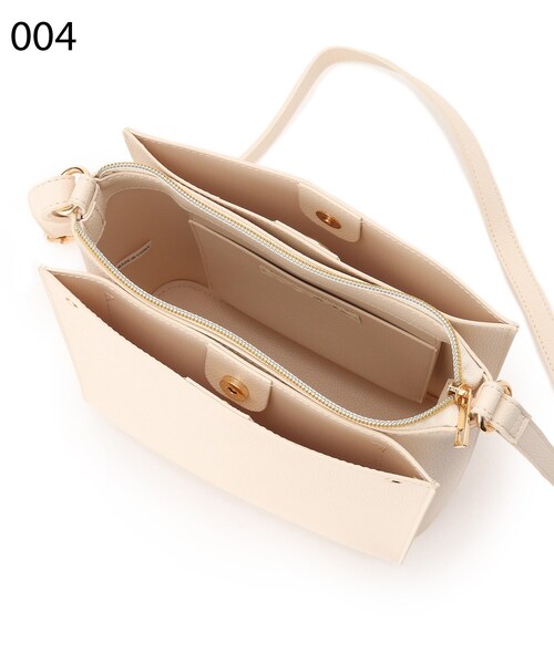 SHOO・LA・RUE（シューラルー）の「◆スクエアポケットショルダーバッグ（ショルダーバッグ・レディース・アイボリー/ブラック/グレー/ブルー・00）」の19枚目の写真