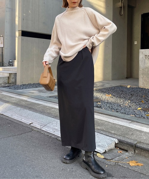 CAPRICIEUX LE'MAGE（カプリシューレマージュ）の「裾ラウンドプルオーバー（ニット/セーター・レディース・オフホワイト/グレイッシュベージュ/ブラック/グリーン・FREE）」の19枚目の写真