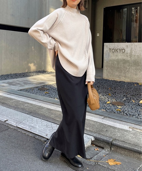 CAPRICIEUX LE'MAGE（カプリシューレマージュ）の「裾ラウンドプルオーバー（ニット/セーター・レディース・オフホワイト/グレイッシュベージュ/ブラック/グリーン・FREE）」の20枚目の写真