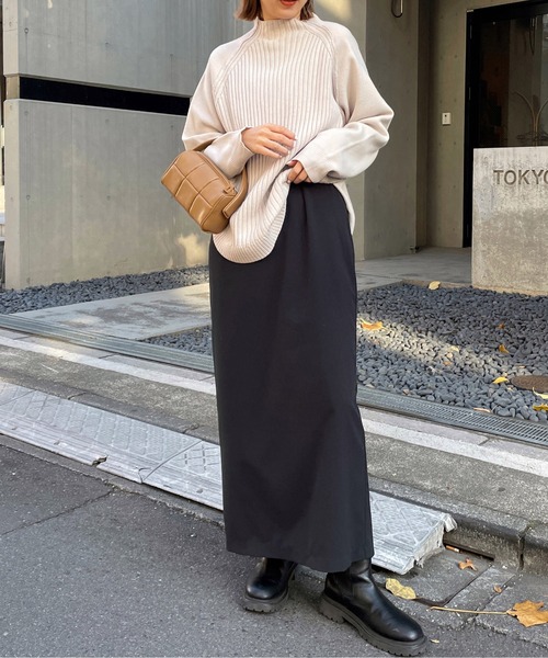 CAPRICIEUX LE'MAGE（カプリシューレマージュ）の「裾ラウンドプルオーバー（ニット/セーター・レディース・オフホワイト/グレイッシュベージュ/ブラック/グリーン・FREE）」の21枚目の写真