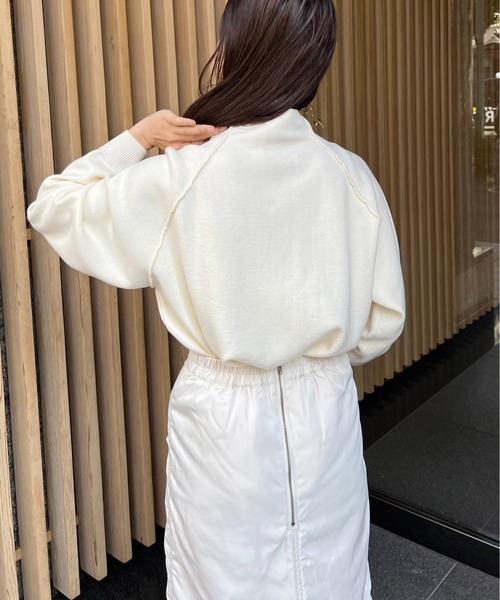 CAPRICIEUX LE'MAGE（カプリシューレマージュ）の「裾ラウンドプルオーバー（ニット/セーター・レディース・オフホワイト/グレイッシュベージュ/ブラック/グリーン・FREE）」の8枚目の写真