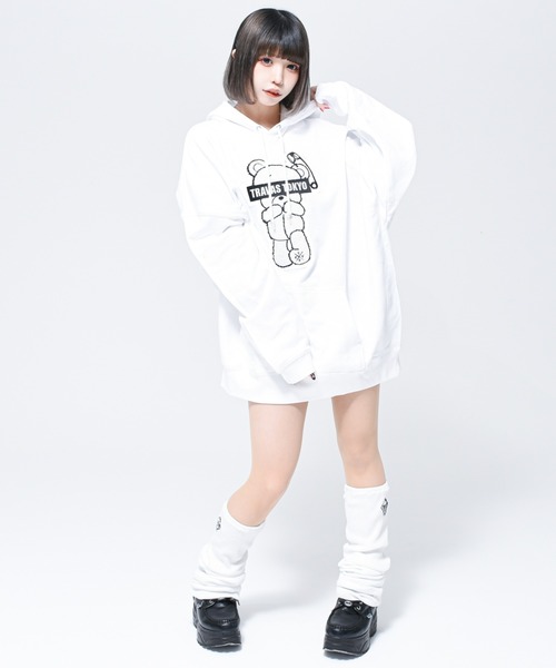 TRAVAS TOKYO(トラバス トウキョウ)の「『TRAVAS TOKYO/トラバス トーキョー』Lil bear hoodie/アップリケ刺繍くまデザインパーカー(パーカー・レディース・ホワイト/ブラック・FREE)」の7枚目の写真