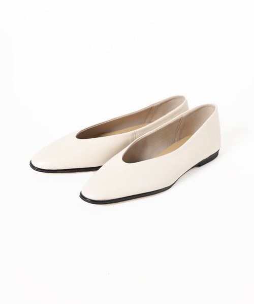 LE TALON（ルタロン）の「レザーUカットフラット（その他シューズ