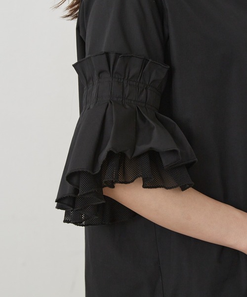 Shelly island(シェリーアイランド)の「ボリュームタックフリルブラウス(シャツ/ブラウス・レディース・ブラック/ホワイト・M)」の19枚目の写真