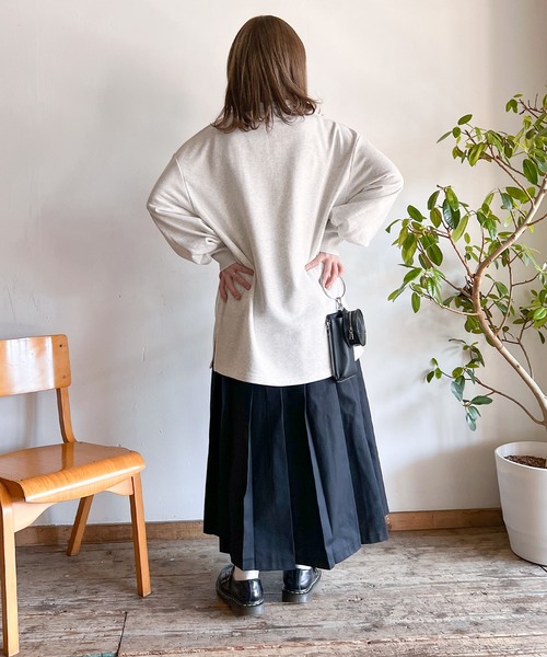 Mysa&Liina（ミーサリーナ）の「オーバーサイズハーフZIPスウェット（スウェット・レディース・杢グレー/オフホワイト/オレンジ・M）」の5枚目の写真