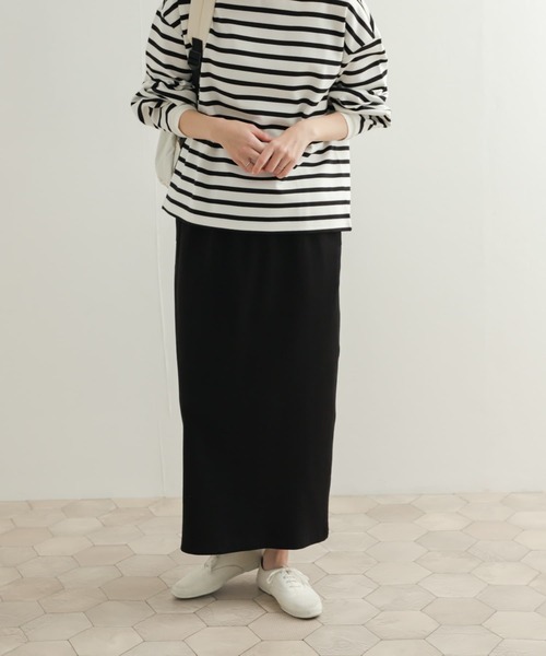 URBAN RESEARCH DOORS(アーバンリサーチドアーズ)の「リブカットストレートスカート(スカート・レディース・ブラック/チャコールグレー・MEDIUM)」の4枚目の写真