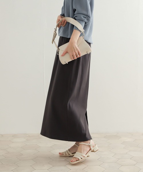 URBAN RESEARCH DOORS(アーバンリサーチドアーズ)の「リブカットストレートスカート(スカート・レディース・ブラック/チャコールグレー・MEDIUM)」の20枚目の写真