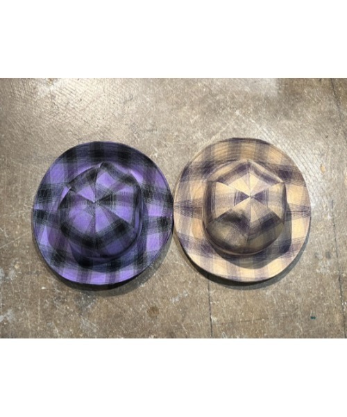 SEVESKIG(セヴシグ)の「SEVESKIG/セブシグ/Military Hat ver, Silk check(ハット・メンズ・パープル/ベージュ・MEDIUM/LARGE)」の3枚目の写真