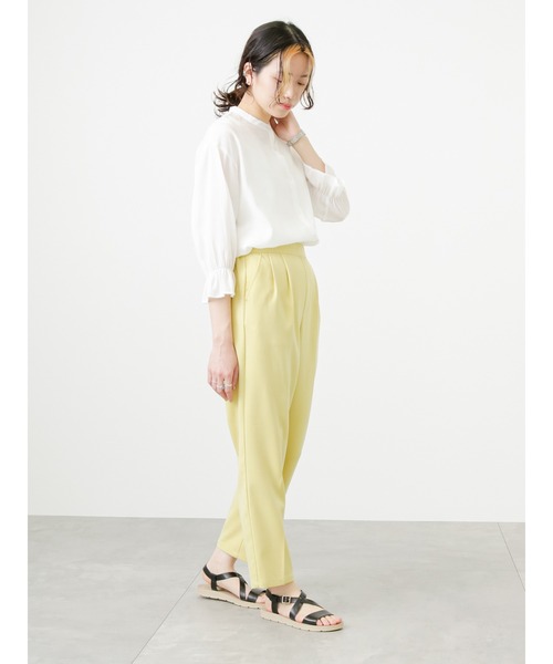 Samansa Mos2 blue（サマンサモスモスブルー）の「【接触冷感】マルチスタイルテーパードパンツ（その他パンツ・レディース・ブラック/グレー/オフホワイト/サックスブルー/ピンク/イエロー/グリーン・LARGE/SMALL/MEDIUM）」の12枚目の写真