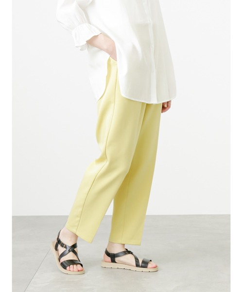 Samansa Mos2 blue（サマンサモスモスブルー）の「【接触冷感】マルチスタイルテーパードパンツ（その他パンツ・レディース・ブラック/グレー/オフホワイト/サックスブルー/ピンク/イエロー/グリーン・LARGE/SMALL/MEDIUM）」の9枚目の写真