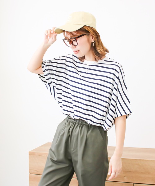 Social GIRL(ソーシャルガール)の「ボーダードルマンスリーブTシャツ(Tシャツ/カットソー・レディース・ホワイト×グリーン/ブラック×ホワイト/ベージュ/ネイビー/ホワイト×ネイビー/ホワイト×ブラック・M)」の4枚目の写真