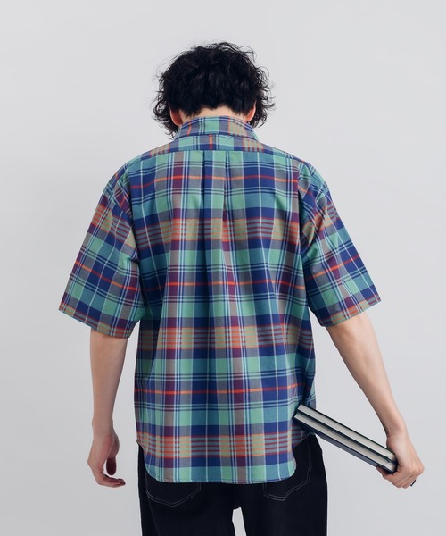 MUHET（ミュエータ）の「レギュラーカラー半袖シャツ（シャツ/ブラウス・レディース・サックスブルー/その他/オフホワイト/グリーン系その他/ブルー系その他・MEDIUM/SMALL/LARGE）」の8枚目の写真