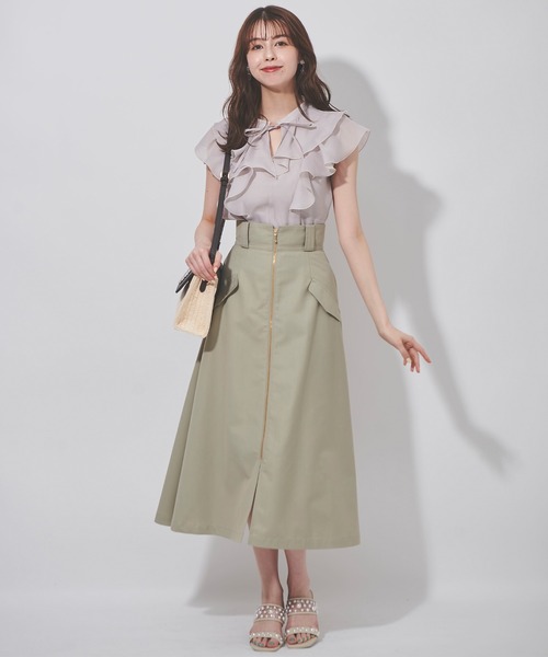 31 Sons de mode（トランテアン　ソン　ドゥ　モード）の「フリルシアーブラウス（シャツ/ブラウス・レディース・サックスブルー/グレー/オフホワイト・36）」の18枚目の写真