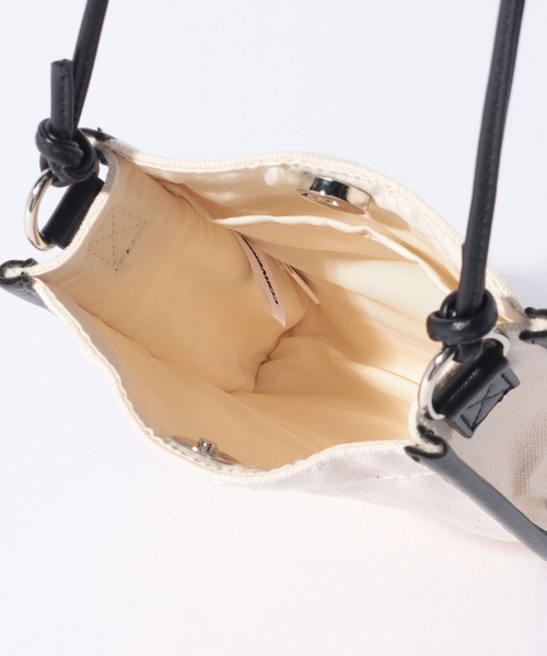 CONVERSE（コンバース）の「CONVERSE　ARCH LOGO MINI SHOULDER BAG（ショルダーバッグ・メンズ・ブラック/オフホワイト・FREE）」の9枚目の写真