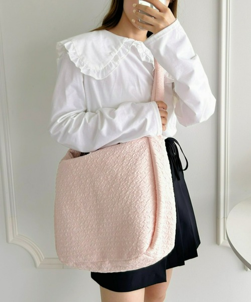 Loueme(ルエム)の「ふくれジャガードショルダーバッグ(ショルダーバッグ・レディース・ピンク/ブラック/ライトグリーン/アイボリー・FREE)」の21枚目の写真