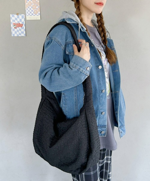 Loueme(ルエム)の「ふくれジャガードショルダーバッグ(ショルダーバッグ・レディース・ピンク/ブラック/ライトグリーン/アイボリー・FREE)」の13枚目の写真