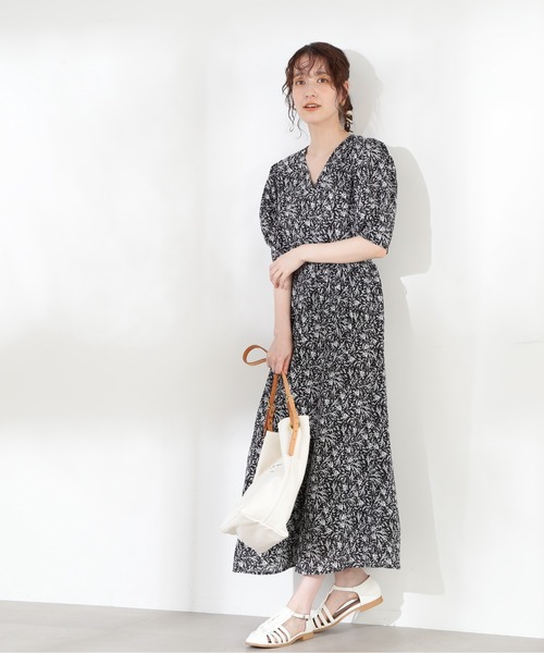 N.(N. Natural Beauty Basic)(エヌエヌナチュラルビューティーベーシック)の「◆フラワープリントカシュクールワンピース(ワンピース・レディース・オフホワイト/ブラック/ライトグリーン・MEDIUM)」の17枚目の写真