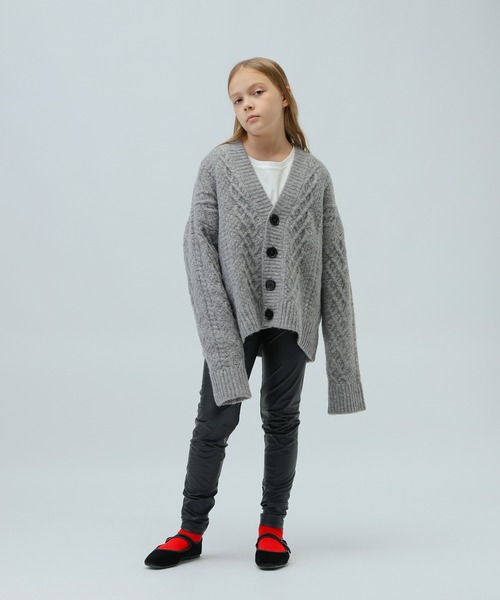 LOWRYS FARM（ローリーズファーム）の「３．５Ｇケーブルカーデ　972781（ニット/セーター・キッズ・ベージュ/グレー・FREE）」の12枚目の写真