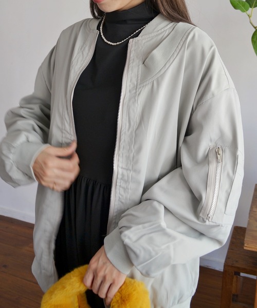 Mela(メラ)の「OVERSIZED MA-1(MA-1・レディース・シルバーグレー/ブラック/カーキ・XL/L/M)」の12枚目の写真