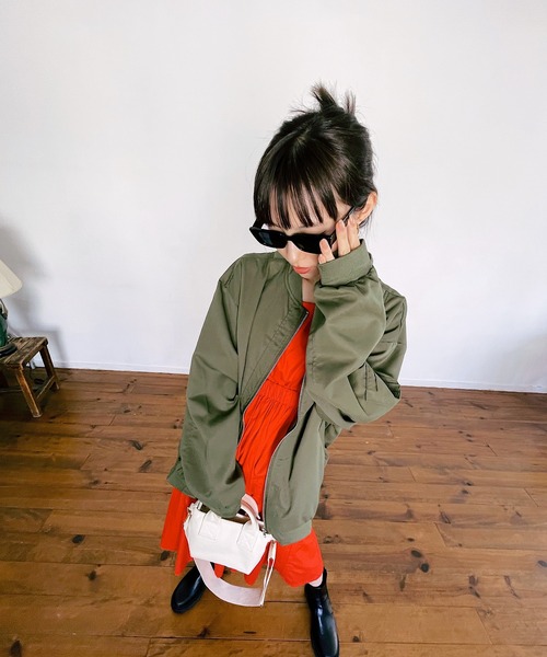 Mela(メラ)の「OVERSIZED MA-1(MA-1・レディース・シルバーグレー/ブラック/カーキ・XL/L/M)」の16枚目の写真