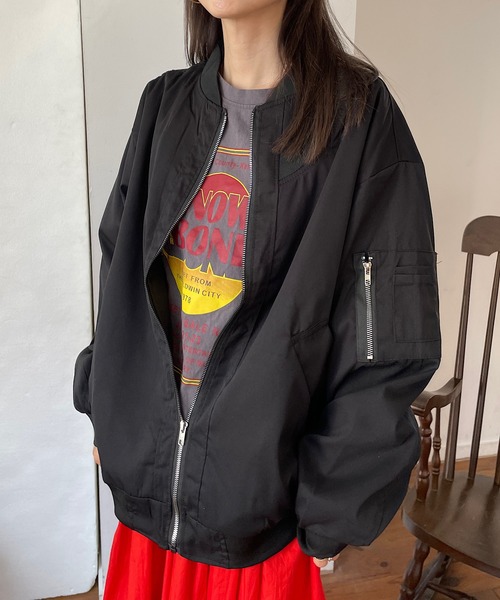 Mela(メラ)の「OVERSIZED MA-1(MA-1・レディース・シルバーグレー/ブラック/カーキ・XL/L/M)」の7枚目の写真