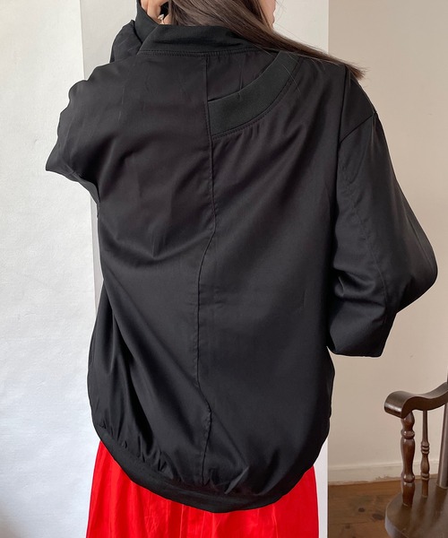 Mela(メラ)の「OVERSIZED MA-1(MA-1・レディース・シルバーグレー/ブラック/カーキ・XL/L/M)」の9枚目の写真