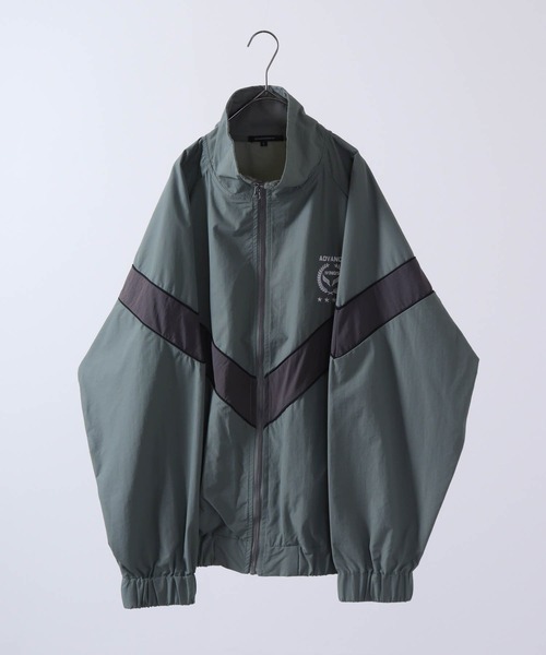 SUGGESTION(サジェッション)の「Nylon training blouson / ナイロントレーニングブルゾン unisex(ナイロンジャケット・メンズ・ライトカーキ/チャコール・L/M)」の16枚目の写真