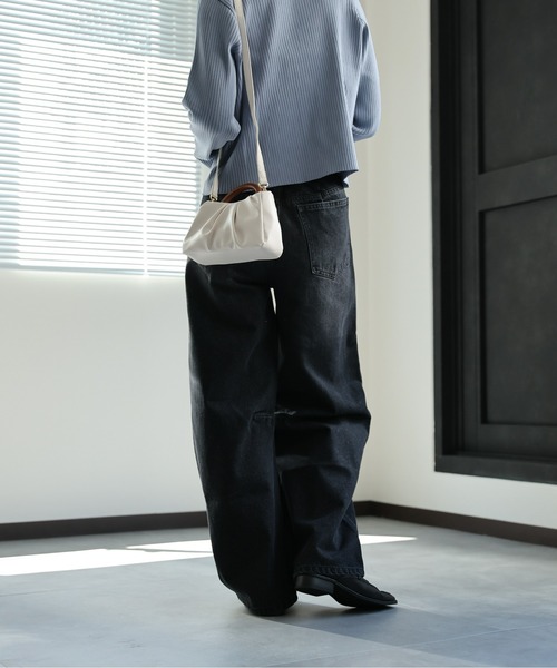 ap retro(アプレトロ)の「デニムカーブパンツ / バレルレッグデニムパンツ《動画あり》(デニムパンツ・レディース・ブラック/ネイビー/ブルー/ホワイト/グレー・FREE/LARGE)」の11枚目の写真