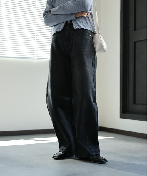 ap retro(アプレトロ)の「デニムカーブパンツ / バレルレッグデニムパンツ《動画あり》(デニムパンツ・レディース・ブラック/ネイビー/ブルー/ホワイト/グレー・FREE/LARGE)」の16枚目の写真