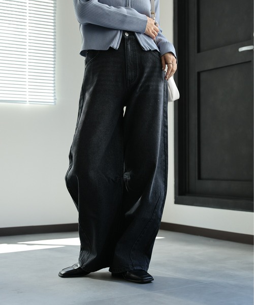 ap retro(アプレトロ)の「デニムカーブパンツ / バレルレッグデニムパンツ《動画あり》(デニムパンツ・レディース・ブラック/ネイビー/ブルー/ホワイト/グレー・FREE/LARGE)」の17枚目の写真