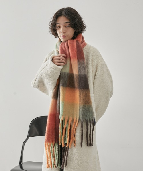 JUNRED（ジュンレッド）の「ボリュームブロックチェックマフラー（マフラー・メンズ・ブルー/オレンジ/グリーン・FREE）」の14枚目の写真