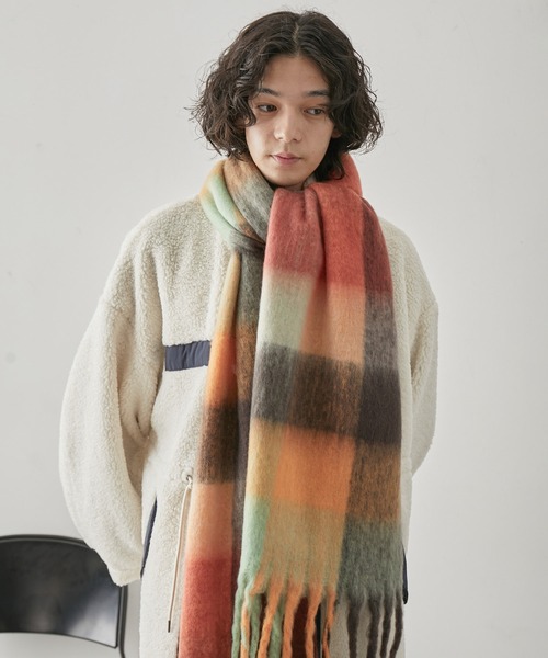 JUNRED（ジュンレッド）の「ボリュームブロックチェックマフラー（マフラー・メンズ・ブルー/オレンジ/グリーン・FREE）」の15枚目の写真