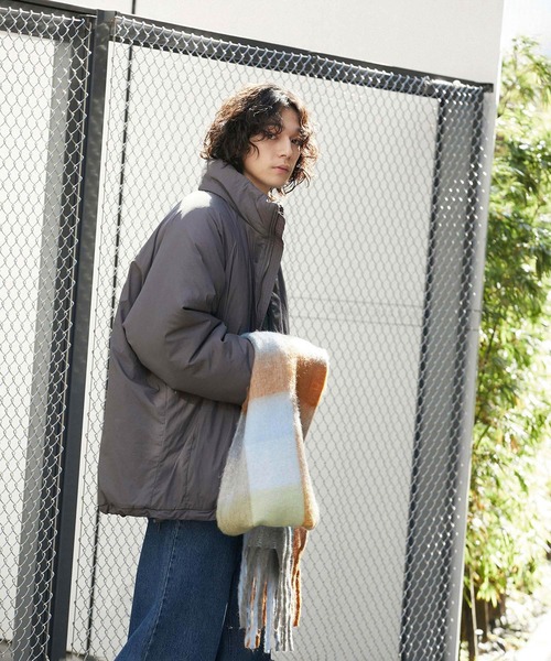 JUNRED（ジュンレッド）の「ボリュームブロックチェックマフラー（マフラー・メンズ・ブルー/オレンジ/グリーン・FREE）」の6枚目の写真