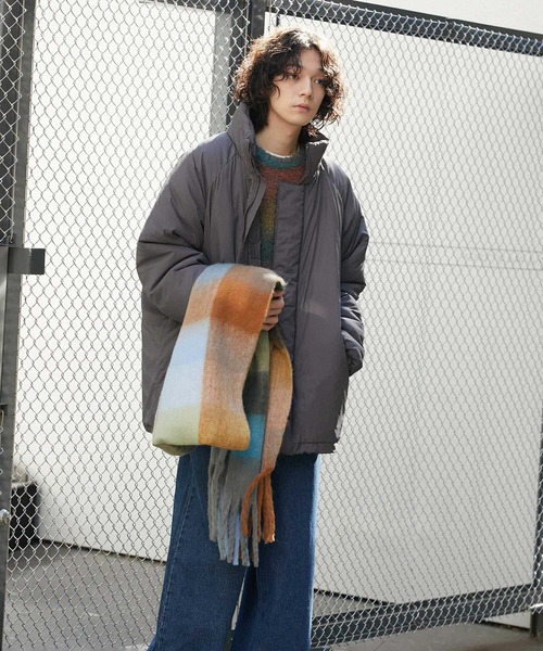 JUNRED（ジュンレッド）の「ボリュームブロックチェックマフラー（マフラー・メンズ・ブルー/オレンジ/グリーン・FREE）」の5枚目の写真