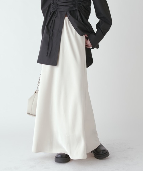 Lui's FEMME ルイス サテンマーメイドスカート ブラック Lui's（ルイス）の「サテンマーメイドスカート（スカート）」 - WEAR