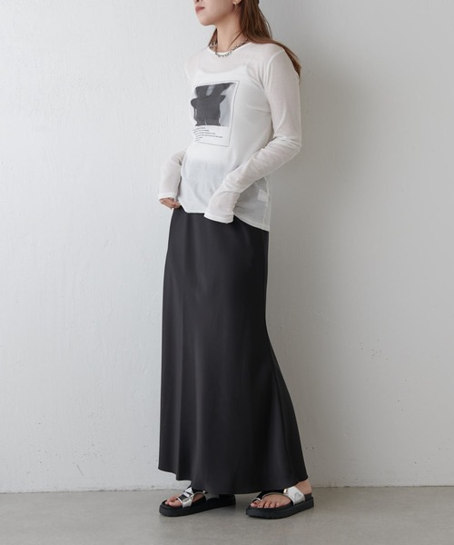 Lui's(ルイス)の「サテンマーメイドスカート(スカート・レディース・モカ/オフホワイト/ブラック/チャコールグレー/カーキ・FREE)」の16枚目の写真