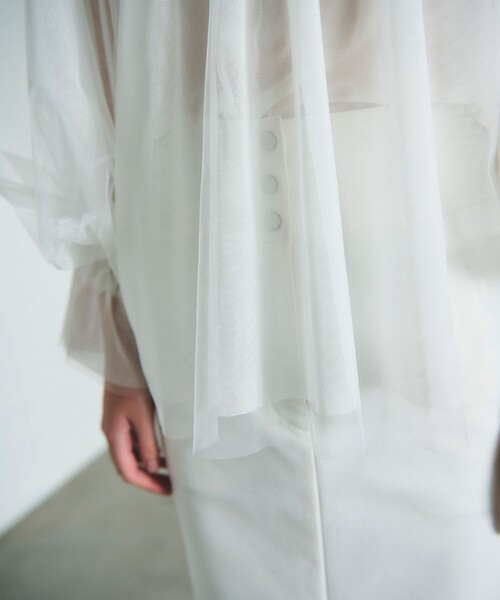 GRACE CONTINENTAL（グレースコンチネンタル）の「チュール2WAYトップ（Tシャツ/カットソー・レディース・ホワイト/ブラック・36）」の18枚目の写真