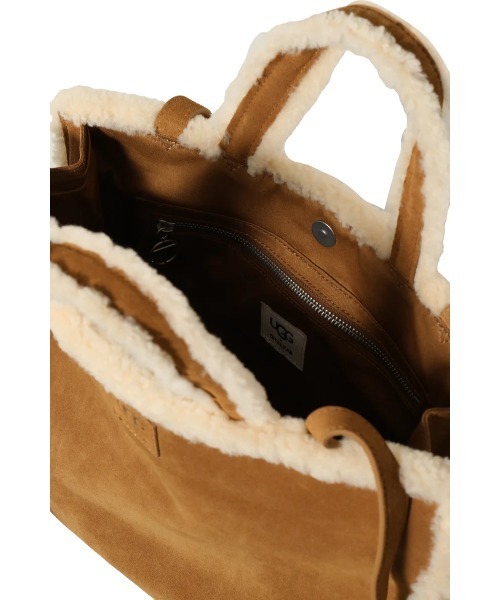 TELFAR（テルファー）の「UGG X TELFAR MEDIUM SHOPPER