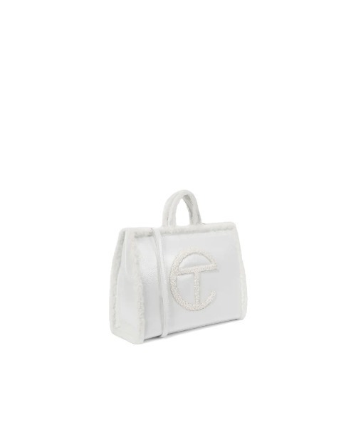 大人気 Telfar ミニ ホワイトショルダーバッグ 2025年最新】テルファー バッグ 白の人気アイテム - メルカリ