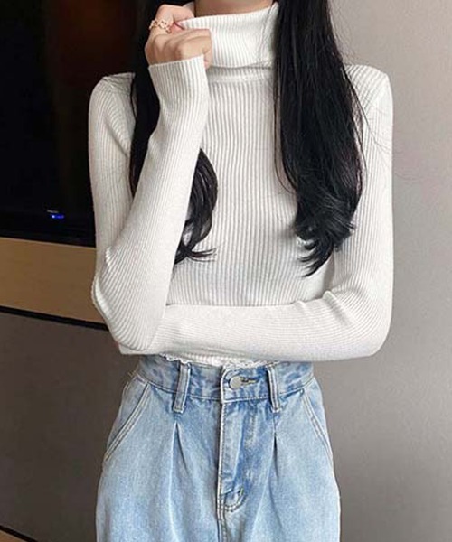 Miniministore(ミニミニストア)の「リブ ニットトップス タートルネック無地(ニット/セーター・レディース・ラベンダー/ダークグリーン/ダークベージュ/ワインレッド/グリーン/ピンク/グレー/ブラック/ホワイト/ベージュ/レッド/ブラウン/イエロー/ブルー/オレンジ・FREE)」の2枚目の写真