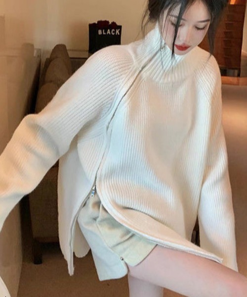 gossip！ロサンゼルス（ゴシップロサンゼルス）の「アシンメトリージップニット（ニット/セーター・レディース・ブラック/ホワイト/グレー・FREE）」の2枚目の写真