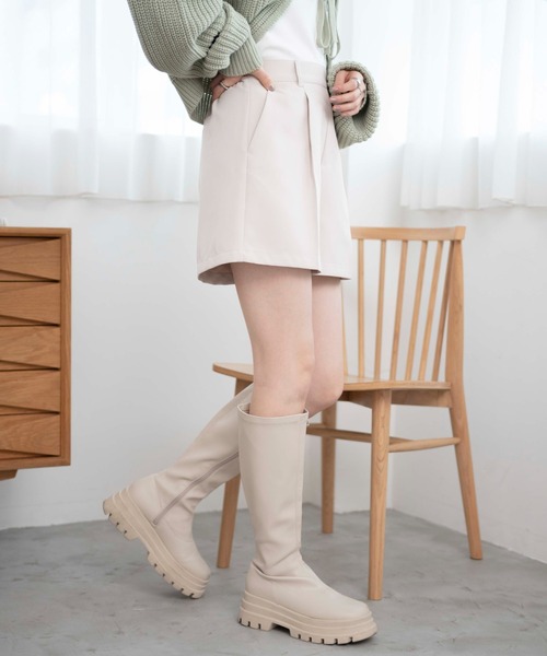 WEGO(ウィゴー)の「WEGO/タックショートパンツ(スラックス・レディース・ブラック/杢グレー/オフホワイト・X-SMALL/SMALL/MEDIUM)」の8枚目の写真