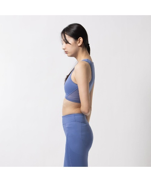 Reebok（リーボック）の「ラックス コントワー クロップ / LUX CONTOUR CROP（タンクトップ・レディース・ブラック/ピンク/ブルー・LARGE/MEDIUM/SMALL/XX-LARGE/X-LARGE/X-SMALL）」の16枚目の写真