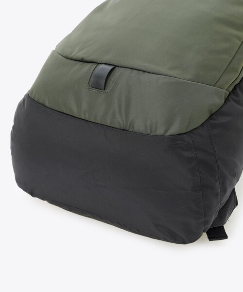 Columbia(コロンビア)の「撥水 Columbia/ペッパーロック23L バックパック(リュック)PC収納(13インチ対応)/コロンビア(バックパック/リュック・メンズ・ブラック/ブルー/グレー/ブラック系その他/グリーン・ONE SIZE)」の22枚目の写真
